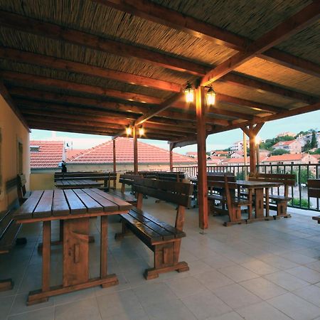 Hotel Sali Exterior photo